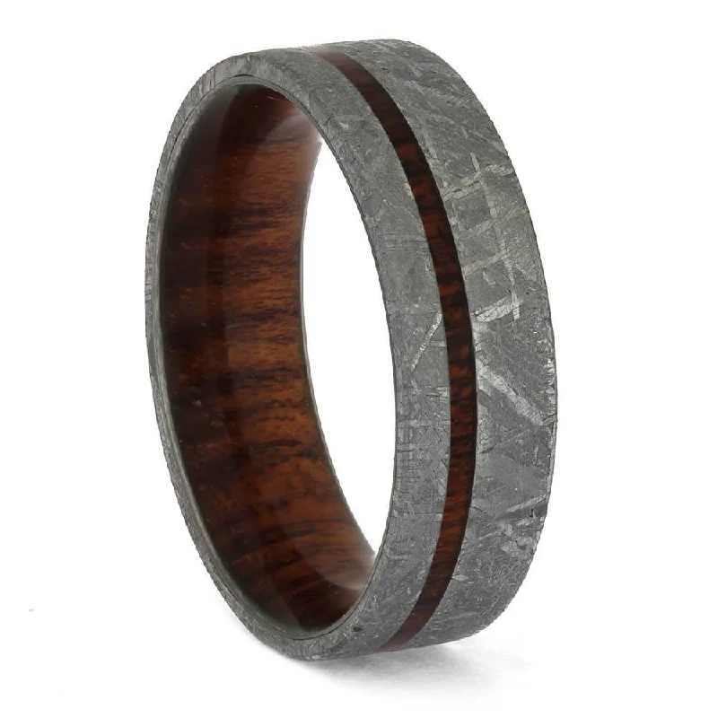 Meteorite Ring with Striking Bloodwood Sleeve