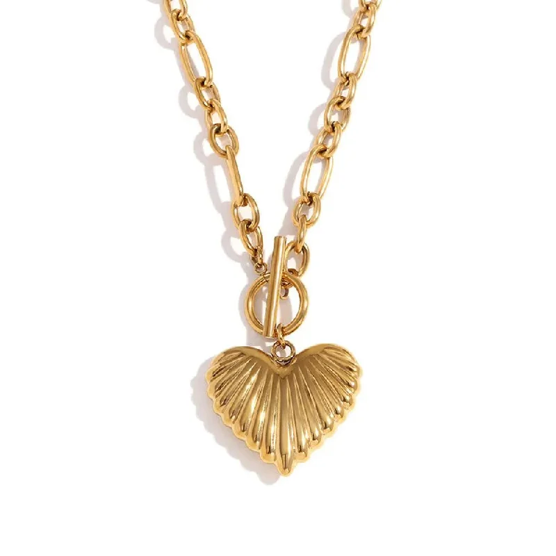 Chunky Chain Heart Pendant Necklace – Statement Jewellery for Women