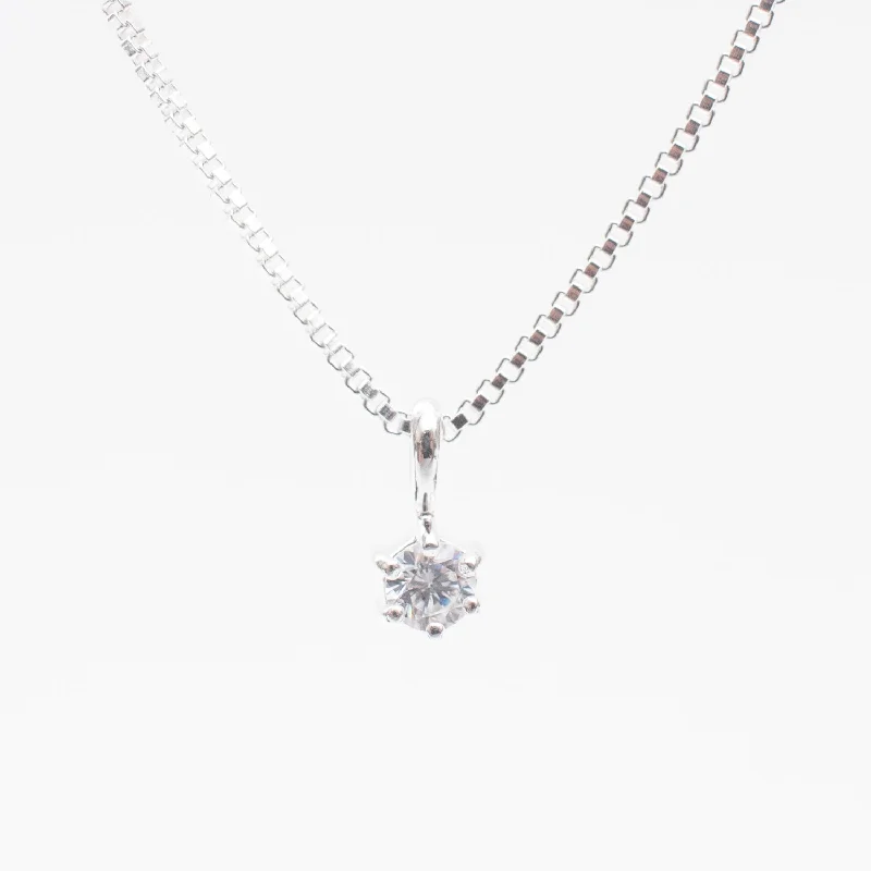 Silver Round Claw Set Cubic Zirconia Necklace