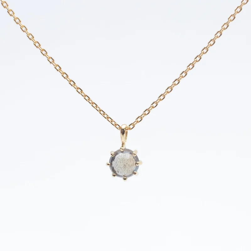 Gold Vermeil Round Claw Set Labradorite Necklace