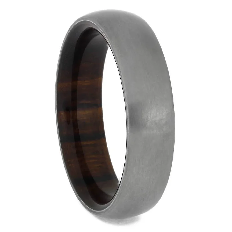 Ironwood Men's Wedding Band With Matte Finish, Size 10.5