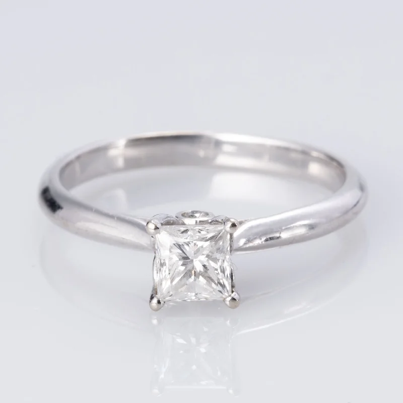 14K White Gold 3 Stones Diamond Ring | 0.72 ctw | SZ 8 |